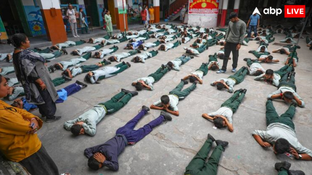 mock-drill-के-कारण-क्या-सड़कों-पर-आने-जाने-पर-लगेगा-प्रतिबंध?-जानें-मॉक-ड्रिल-से-जुड़े-5-सवालों के जवाब