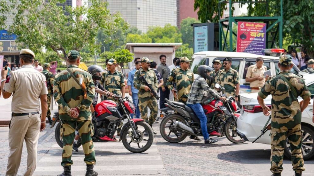 कहां-गिरेगा-बम-और-कहां-होगी-फायरिंग?-भारत-पाकिस्तान-तनाव-के-बीच-देशभर-में-मॉक-ड्रिल-आज,-जानें-आपके